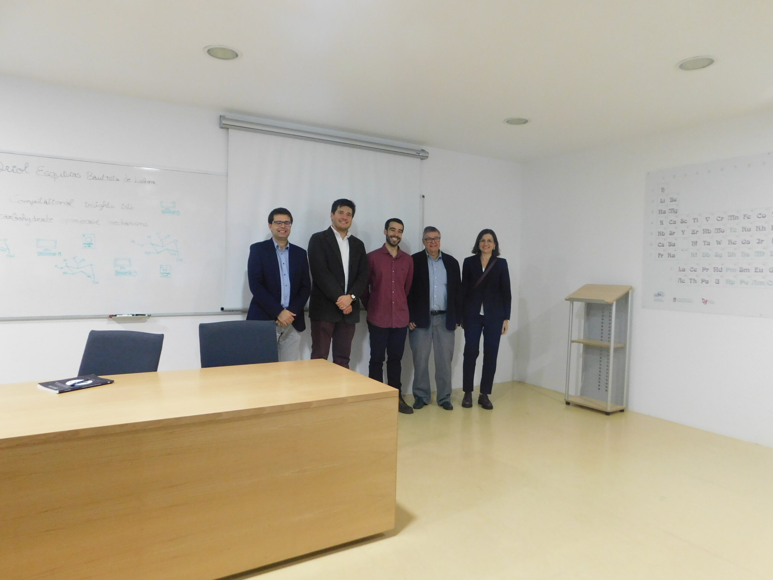 Former group visitor O. Esquivias obtains his PhD in Barcelona